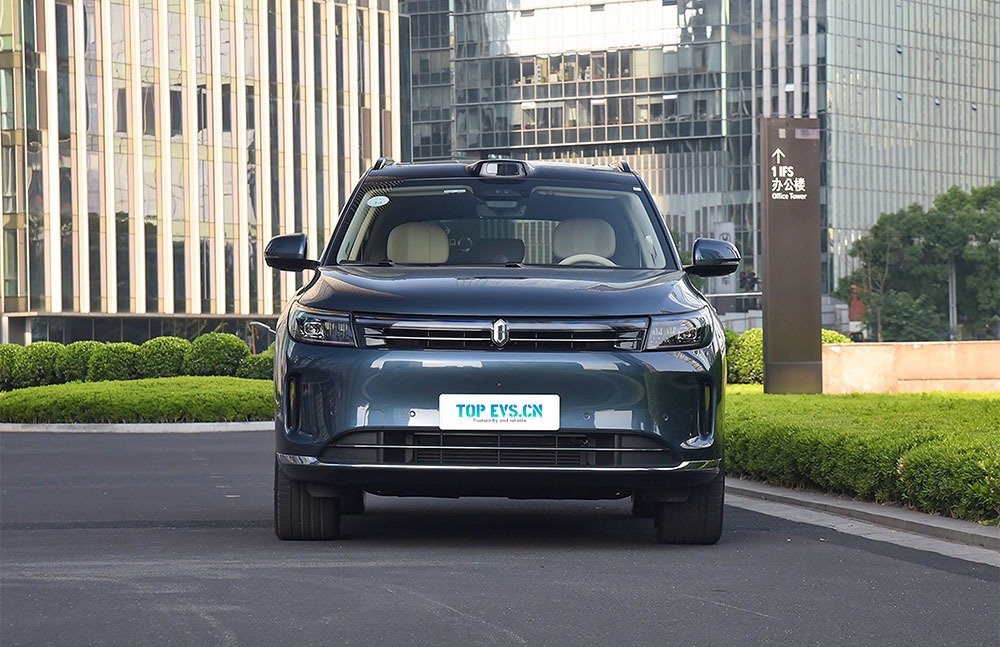 imgi_3_3_3 AITO M7 PRO– For Sale From China | Chinese Luxury SUV Canada - Image 1